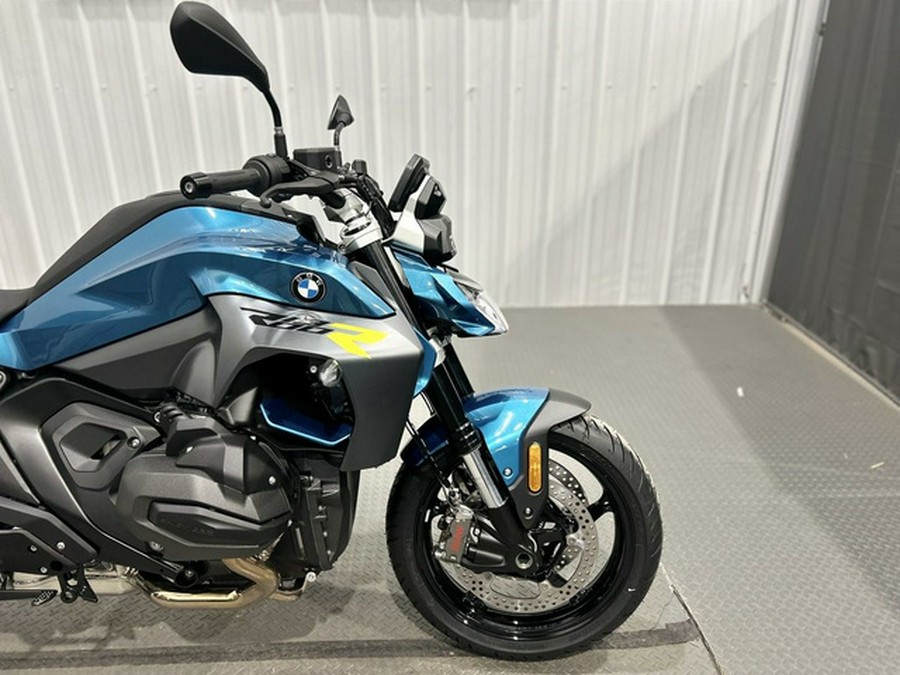 2026 BMW R 1300 R Snapper Rocks Blue 1300 R