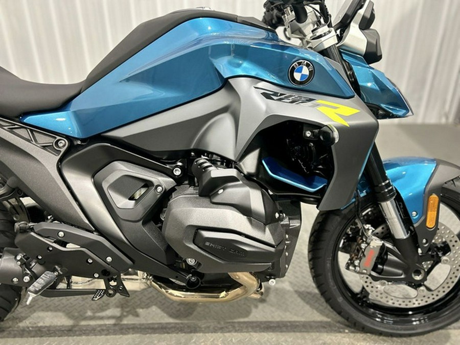2026 BMW R 1300 R Snapper Rocks Blue 1300 R