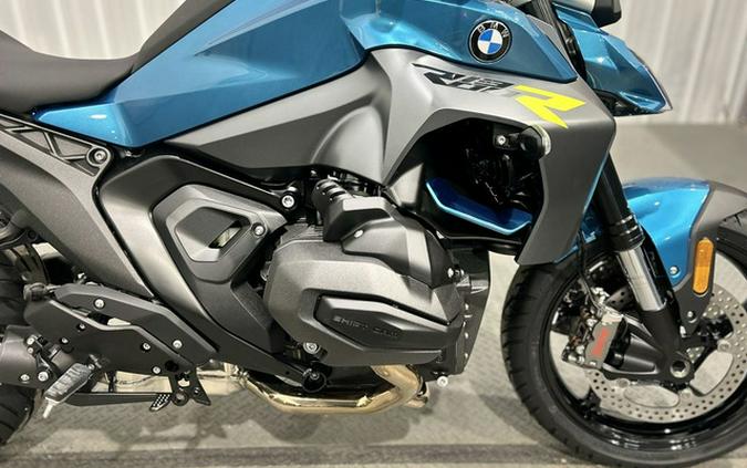 2026 BMW R 1300 R Snapper Rocks Blue 1300 R