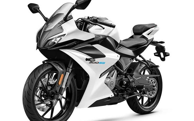 2025 CFMOTO 300SS