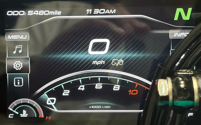 2025 CFMOTO 300SS