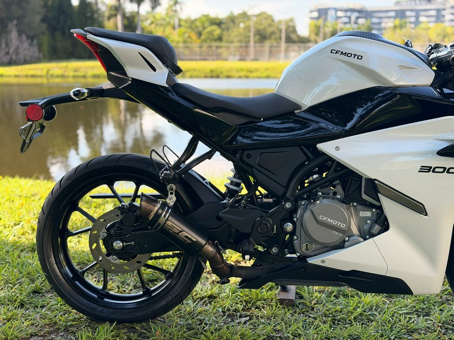 2025 CFMOTO 300SS