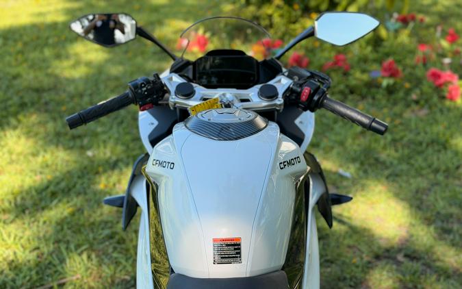2025 CFMOTO 300SS