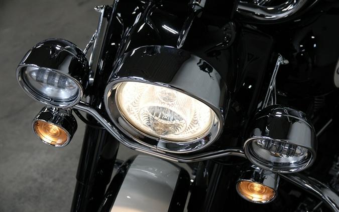 2019 HARLEY DAVIDSON Road King Police