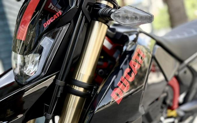 2027 Ducati HYPERMOTARD 698 MONO NERA
