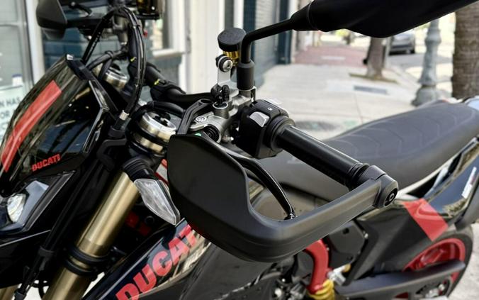 2027 Ducati HYPERMOTARD 698 MONO NERA