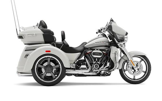 2020 Harley-Davidson® FLHTCUTGSE - CVO™ Tri Glide®