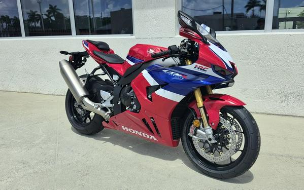 2027 Honda® CBR1000RR-R Fireblade SP