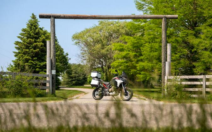 2023 Ducati Multistrada V4 Rally Brushed Aluminum & Matte Black