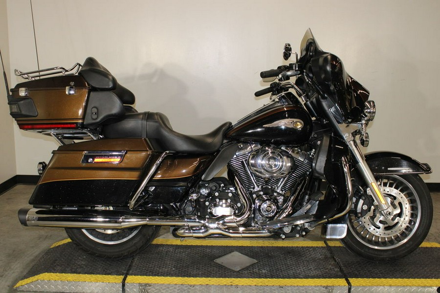 2013 Harley-Davidson® FLHTKAE - Electra Glide® Ultra Limited 110th Anniversary Edition