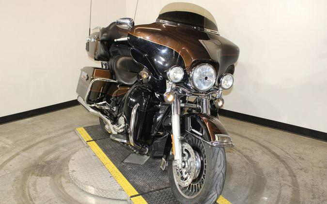 2013 Harley-Davidson® FLHTKAE - Electra Glide® Ultra Limited 110th Anniversary Edition