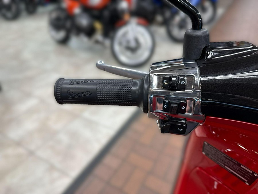 2023 Vespa PRIMAVERA 50 Mickey Mouse