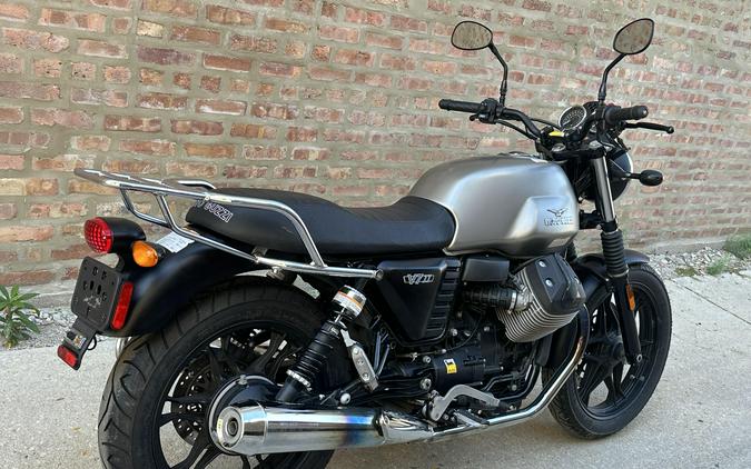 2016 Moto Guzzi V7 II Stone