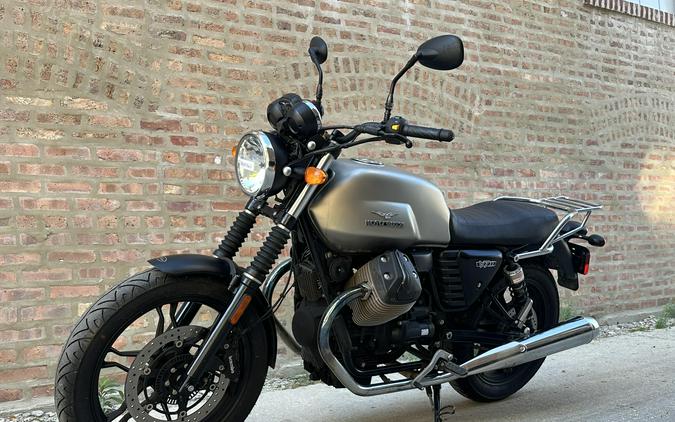 2016 Moto Guzzi V7 II Stone