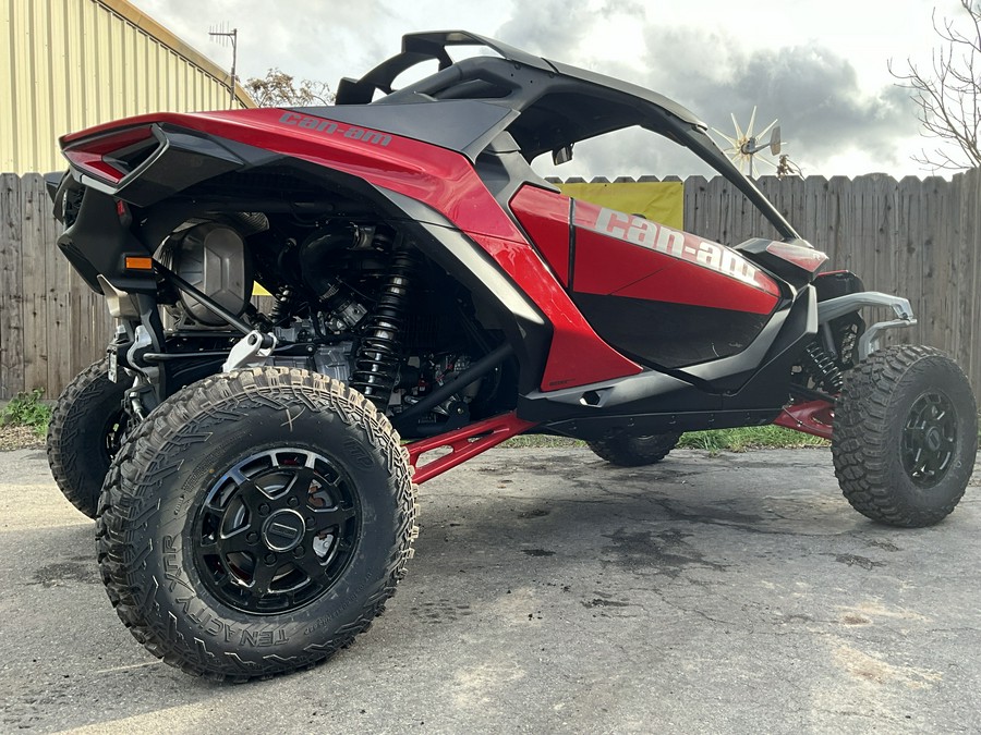 2024 Can-Am MAVERICK R X