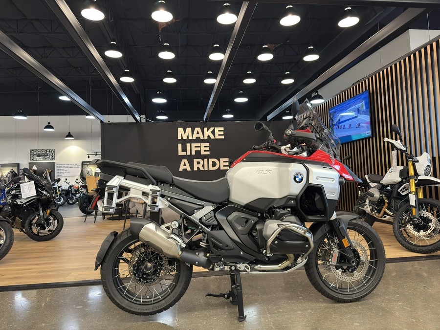 2025 BMW R 1300 GS Adventure - RACING RED