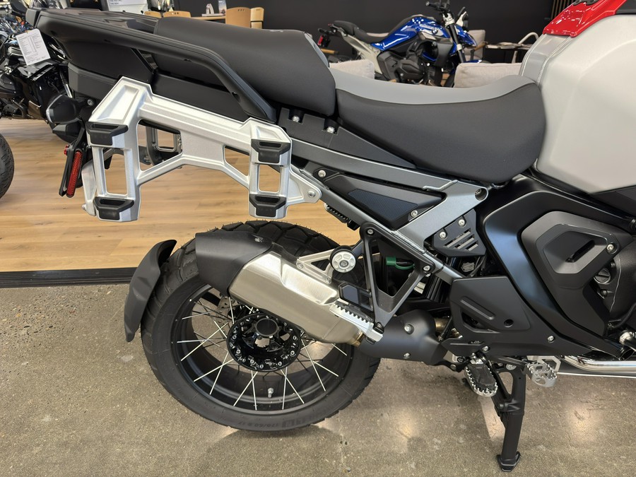 2025 BMW R 1300 GS Adventure - RACING RED