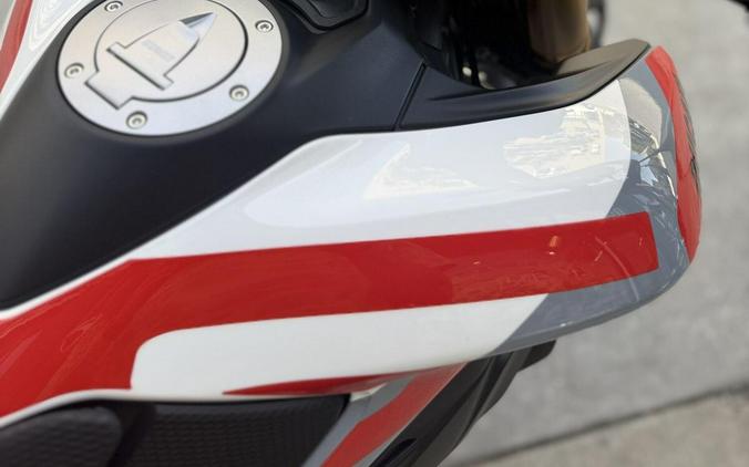 2027 Ducati HYPERMOTARD V2 SP