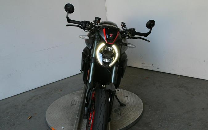 2026 Monster 896+ V2 Sport Livery