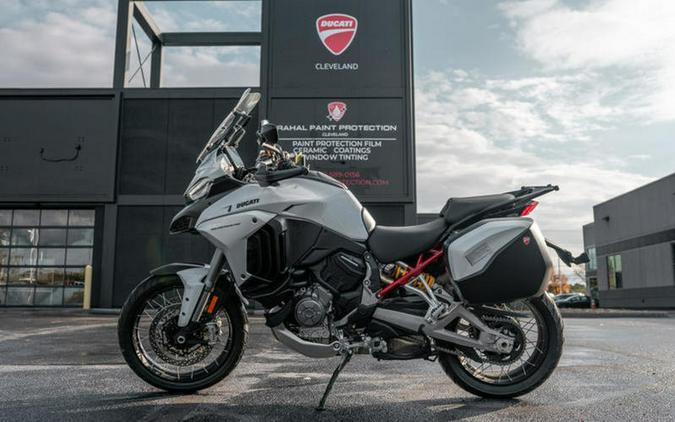 2023 Ducati Multistrada V4S Iceberg White - Spoked Wheels