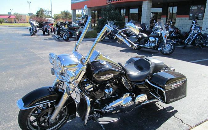 2017 Harley-Davidson FLHR - Road King