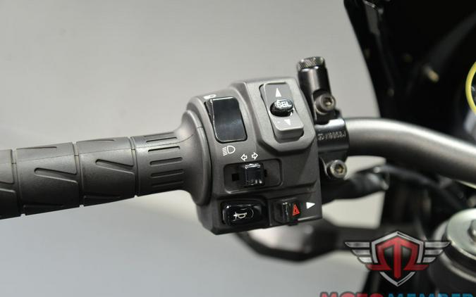 2022 Kawasaki Z900RS Cafe