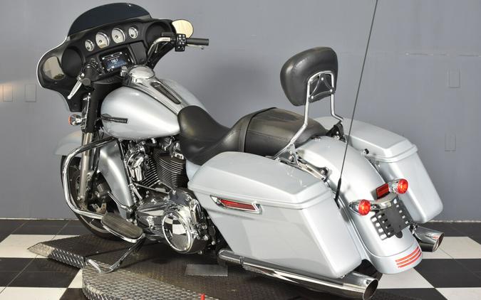 2023 Harley-Davidson Street Glide