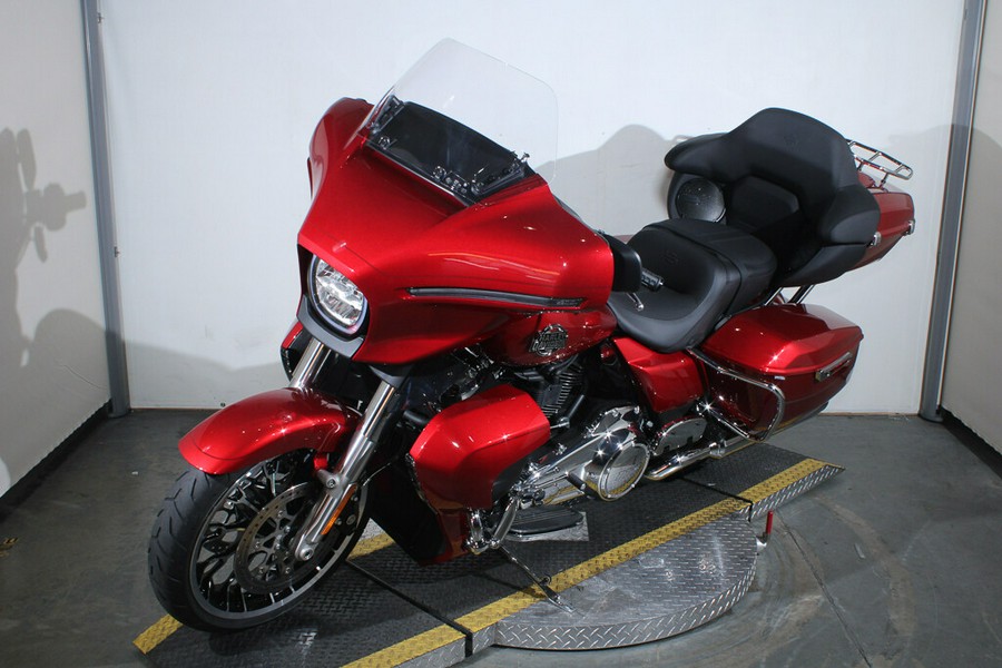 New 2026 Harley-Davidson Street Glide Limited Grand American Touring FLHXL Motorcycle For Sale In Miami, Florida