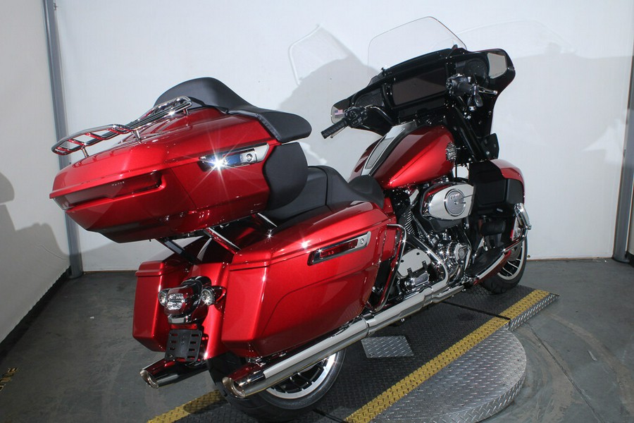 New 2026 Harley-Davidson Street Glide Limited Grand American Touring FLHXL Motorcycle For Sale In Miami, Florida