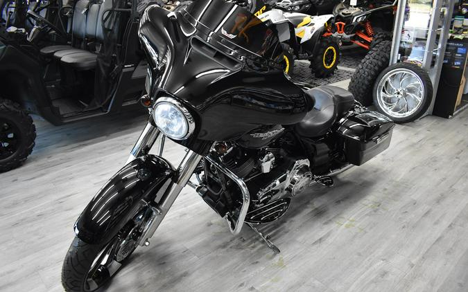 2014 Harley-Davidson® FLHXS Street Glide® Special