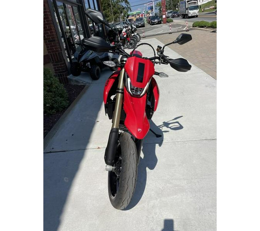 2024 Ducati Hypermotard 698 Mono Red