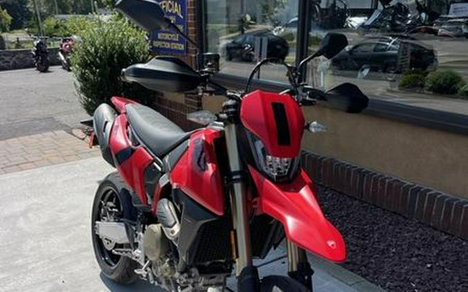 2024 Ducati Hypermotard 698 Mono Red