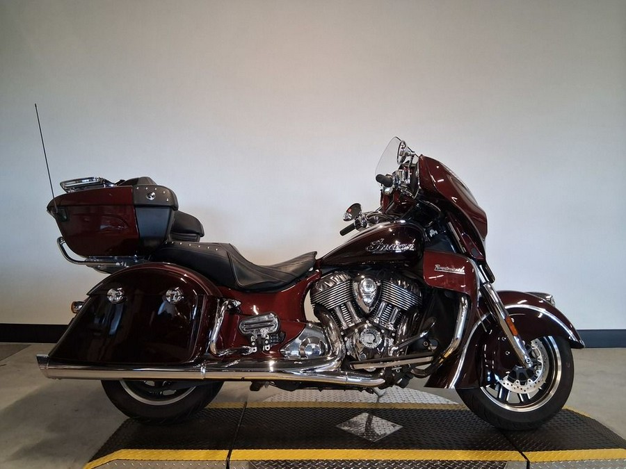 2022 Indian Motorcycle® Roadmaster® Maroon Metallic/Crimson Metallic