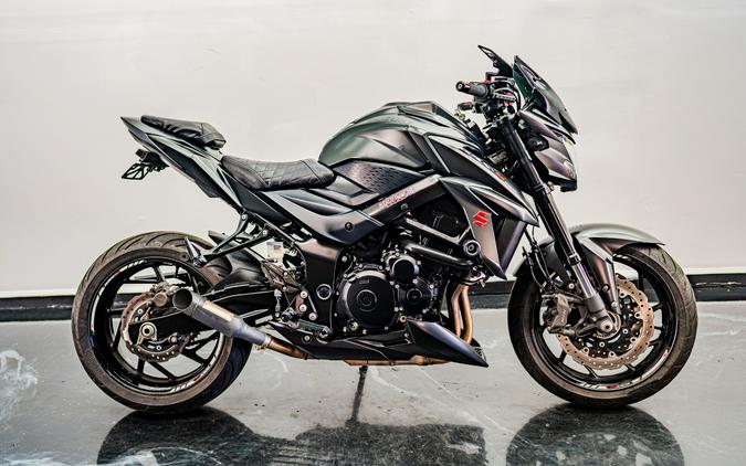 2022 Suzuki Motor of America Inc. GSX-S750Z ABS