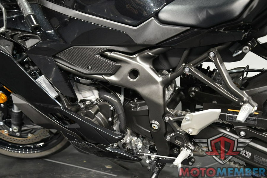 2025 Kawasaki Ninja® ZX™-4R ABS