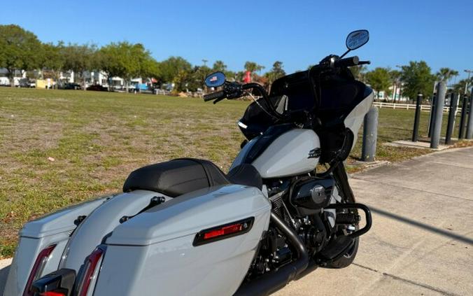 FLTRX 2026 Road Glide