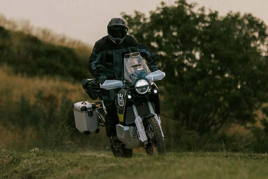 2027 Husqvarna Motorcycles Norden 901 Expedition