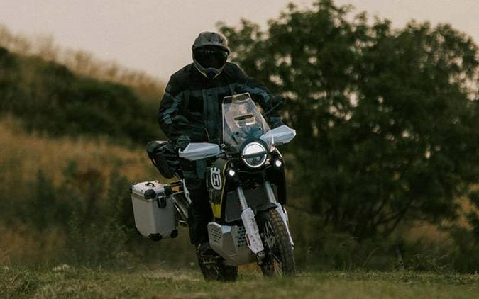 2027 Husqvarna Motorcycles Norden 901 Expedition