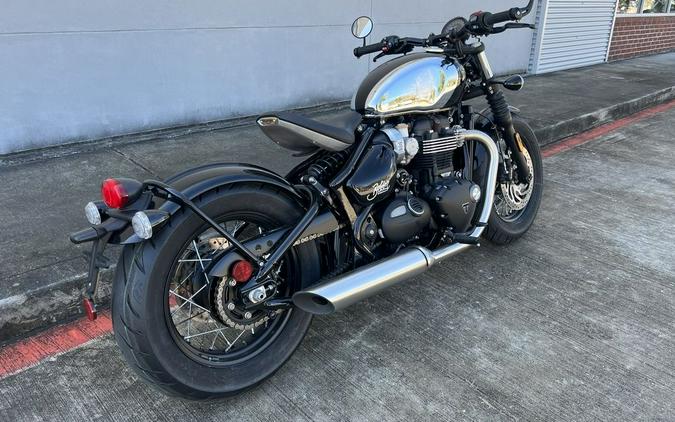 2023 Triumph Bonneville Bobber Chrome Edition Chrome / Jet Black