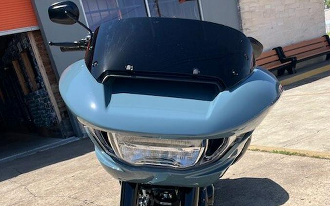 2024 Harley-Davidson Road Glide® Sharkskin Blue