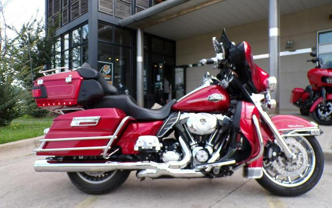 2012 Harley-Davidson® FLHTCU - Electra Glide® Ultra Classic