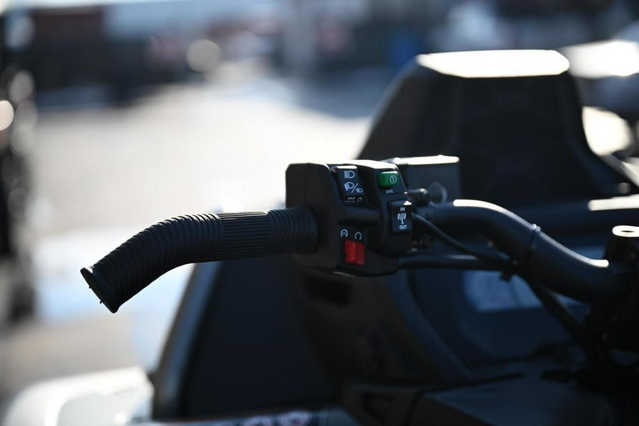 2026 Can-Am® Outlander X mr 1000R Loft Green Satin