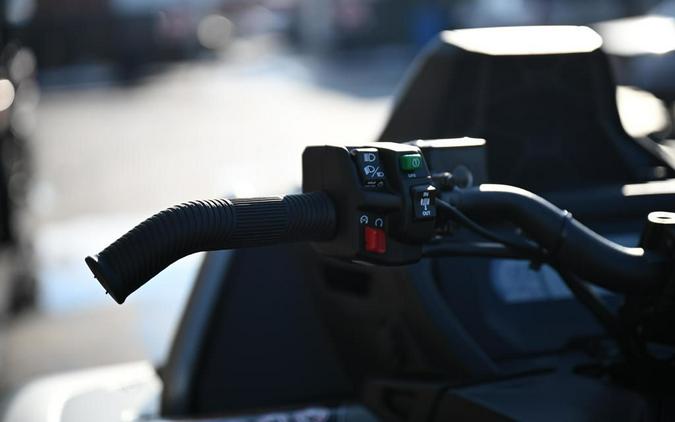 2026 Can-Am® Outlander X mr 1000R Loft Green Satin