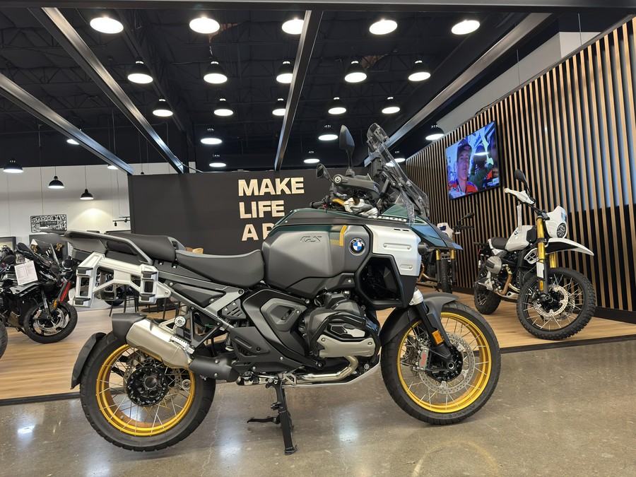 2025 BMW R 1300 GS Adventure - AURELIUS GREEN METALLIC MATTE