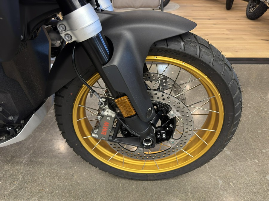 2025 BMW R 1300 GS Adventure - AURELIUS GREEN METALLIC MATTE