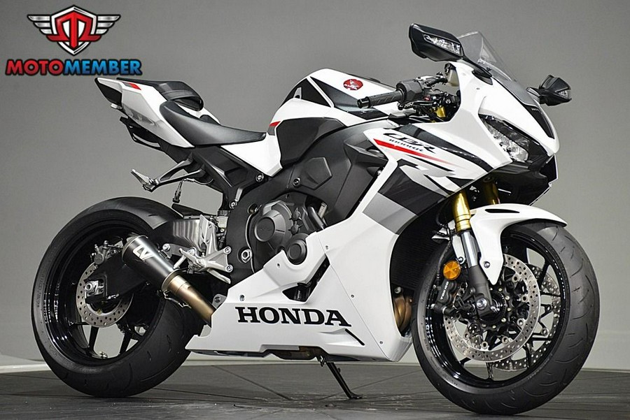 2026 Honda CBR1000RR Base
