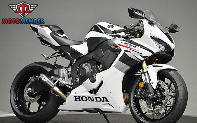 2026 Honda CBR1000RR Base
