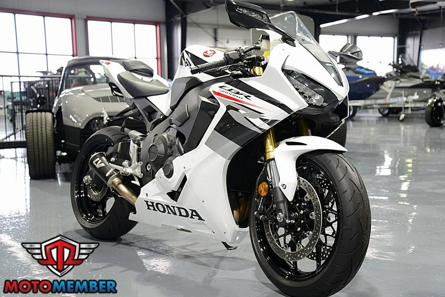 2026 Honda CBR1000RR Base