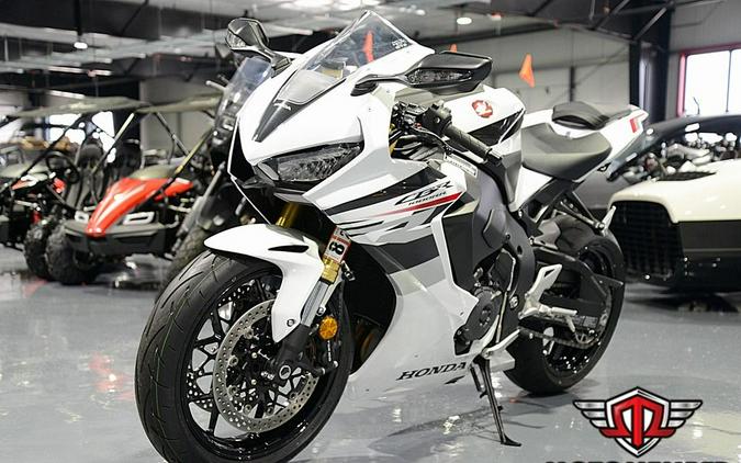 2026 Honda CBR1000RR Base