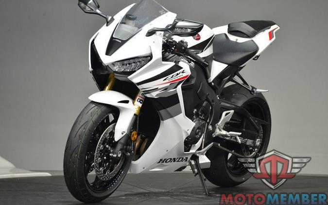 2026 Honda CBR1000RR Base